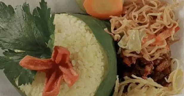 Nasi Uduk dan Nasi Kuning Albiru, Tambakreja
