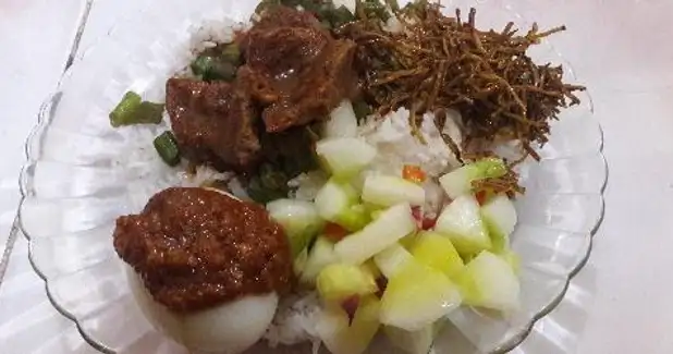 Nasi Campur Surabaya, Bontotangnga