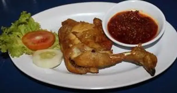 Ayam Penyet Pecel Lele Kang Hayat, HR Soebrantas