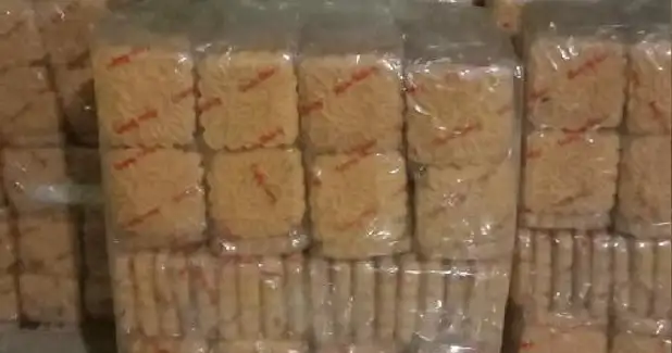 Roti Pia Moncake Dan Rambak, Jamos