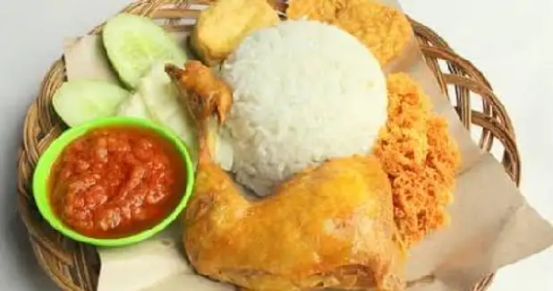 Ayam Goreng H.Agus (Halal), Sekarbela
