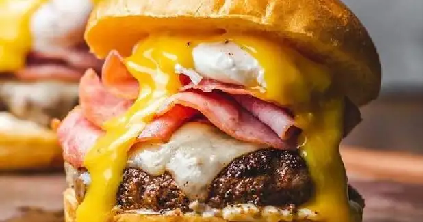 Rara Burger,babakan Ciparaya