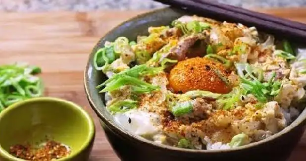 Sun Rice Bowl (Nasi Ayam, Mie Goreng), Depok