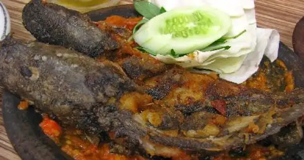 Pecel Lele & Seafood Arip Prayuda, Sukarami