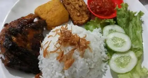 Special Ayam Bakar Parahiyangan, Semarang Barat