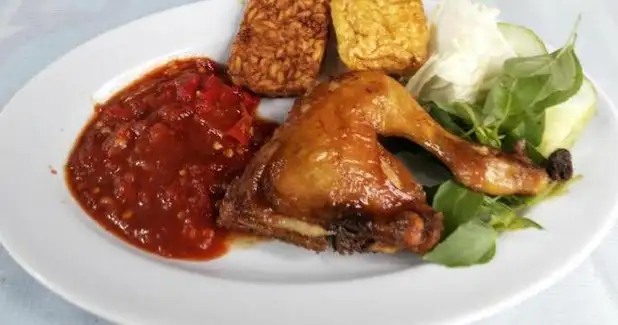 Ayam Goreng Ma Ageung, Dago