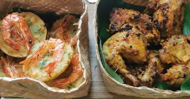 Pawone Cak Tho (Ayam Bakar Bumbu Rujak & Ote-ote Sambel Petis), Tebet