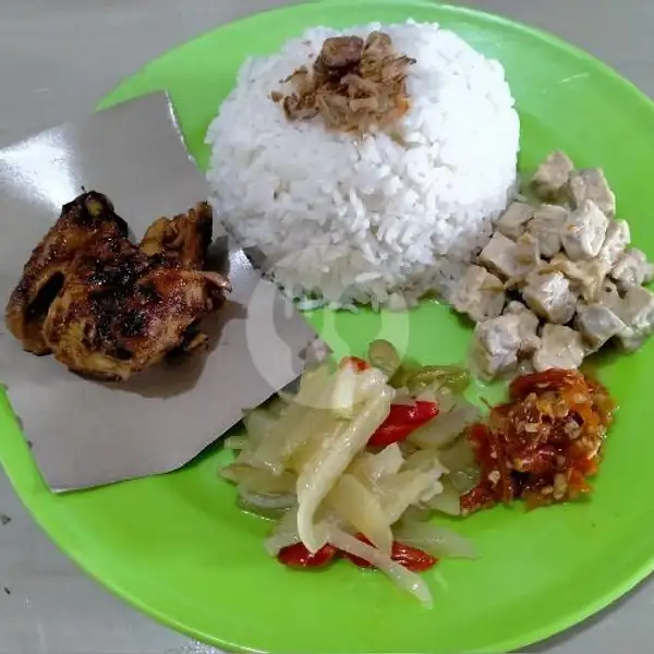 Nasi Campur Ayam Bakar | Warung Sudarmo, Nongsa