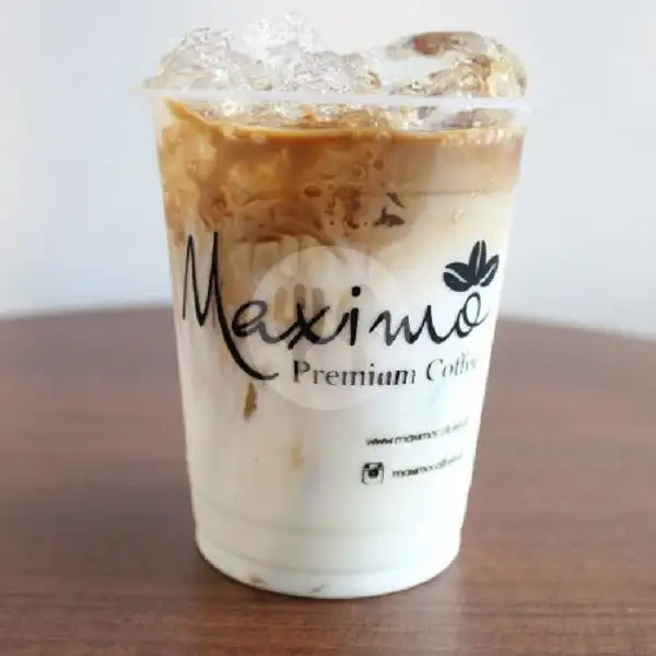 Cafe Latte | Maximo Cafe, Kebon Sirih
