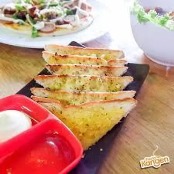 Garlic Bread Original | YesCafe, Ahmad Yani