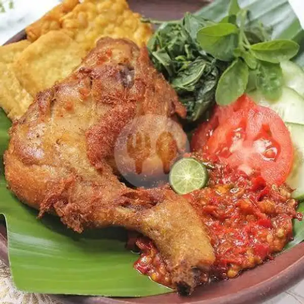 Ayam Penyet + Nasi | Ayam Geprek Mami Queensha, Patam Lestari