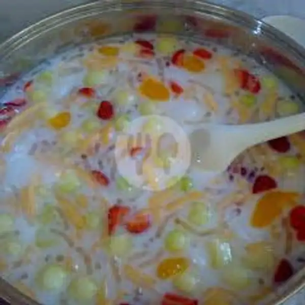 Soup Buah Komplit + Sosis Goreng Isi 3 | Ayam Geprek Farish, Tlogosari Kulon