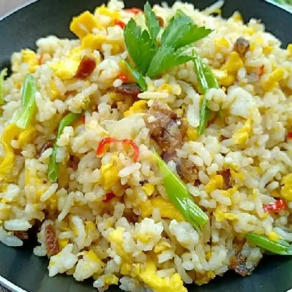 Nasi Goreng Putih Ikan Asin | Salad Buah dan Mozzarella Corn Tenda Biru, Padang Timur