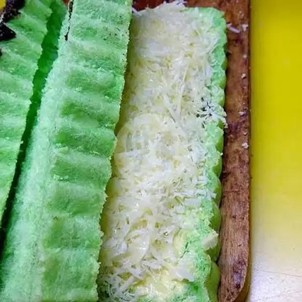 Keju + Keju | Roti Bakar & Roti Kuro Surabaya