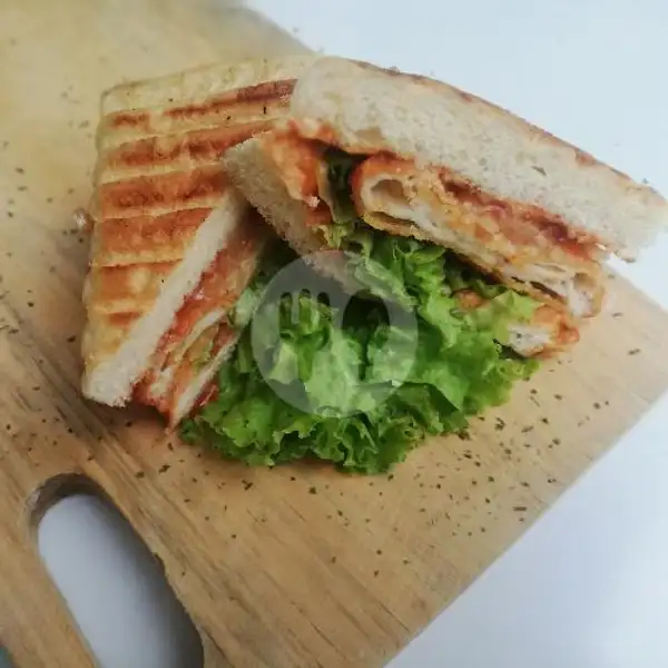 Crispy Chicken Patties Sandwich | Bebakaran Sosis dan Bakso Purwokerto, Ringin Tirto