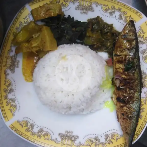 Nasi Ikan Salam Bakar Es te manis | Masakan Padang Doa Mande