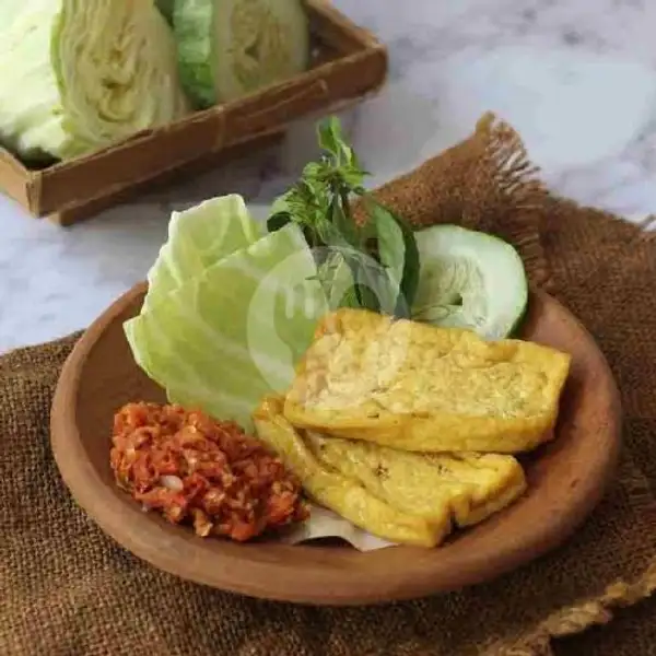4 Pcs Tahu Goreng Sambel Pedas Mede | Ayam Maknyus Sambal Mede & Pisang Wijen Crispy, Harapan Indah