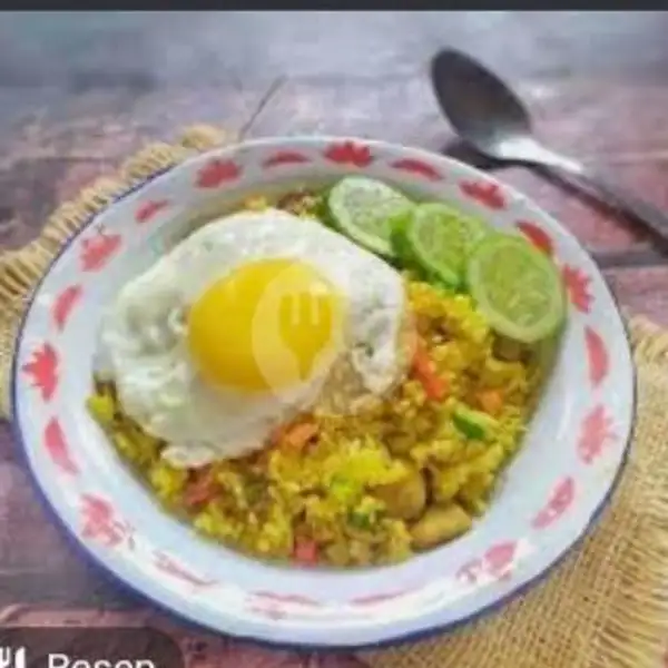 Nasi Goreng Kuning Telor Orak Arik+ Telor Ceplok | Stasiun Food, Cilengkrang
