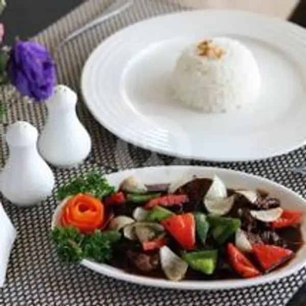 Daging Sapi Masak Lada Hitam | Scarlett Restaurant, Pyramid Suites Hotel