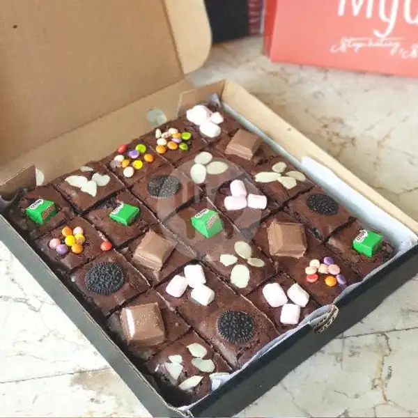 Brownies Sekat Besar | Myuu's Brownies, Wahid Hasyim