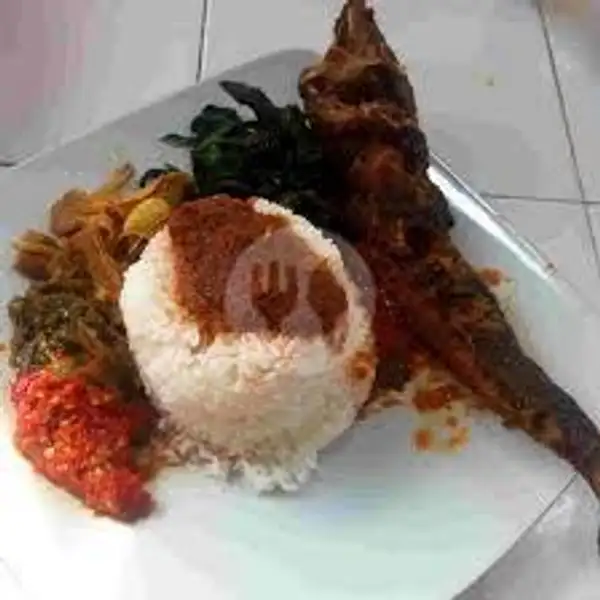 Nasi + Ikan Lele Goreng | RM PADANG BUNGO LADO