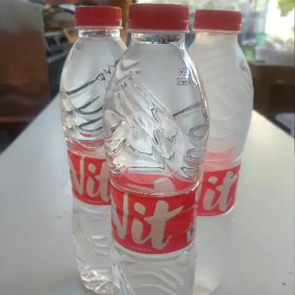 Air Minum Botol 550ml | Nets Kuliner, Masakan Padang Pedas, Sidakarya