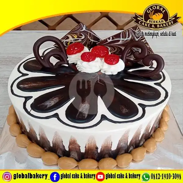 Black Forest (BF 26) Uk 18x18 | Global Cake & Bakery,  Jagakarsa