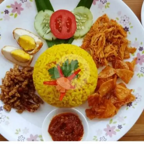 Nasi Kuning Spesial Telor | Nasi Uduk dan Nasi Kuning Albiru, Tambakreja