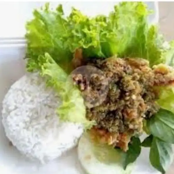 Paket Komplit Ayam Geprek Sambal Ijo | Dapoer Cak Dory, Cempaka Kaja