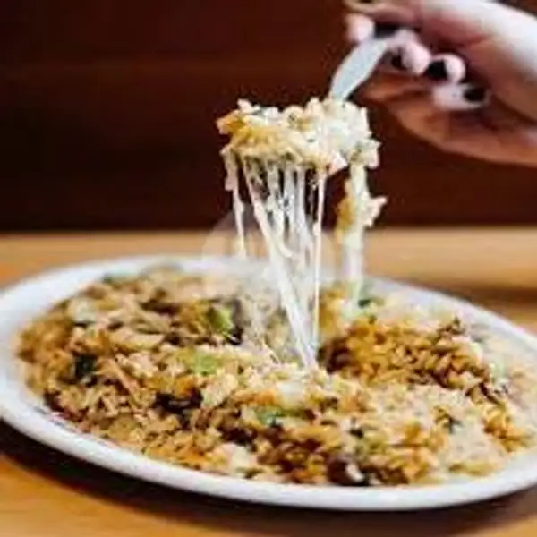 Nasi Goreng Mozzarella (lebih mantap mozanya) | Warung Sobat, Ibu Sangki