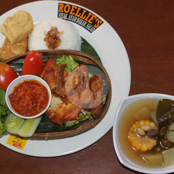 Ayam Penyet Komplit | Hot Cwie Mie Malang, Makasar