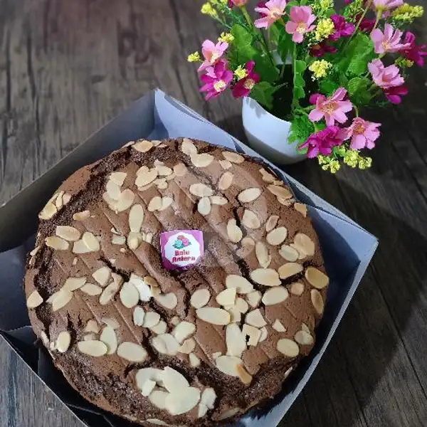 ChoCho Almond Chiffon Cake size 22 | Bolu Amiera, Sarikaso Raya