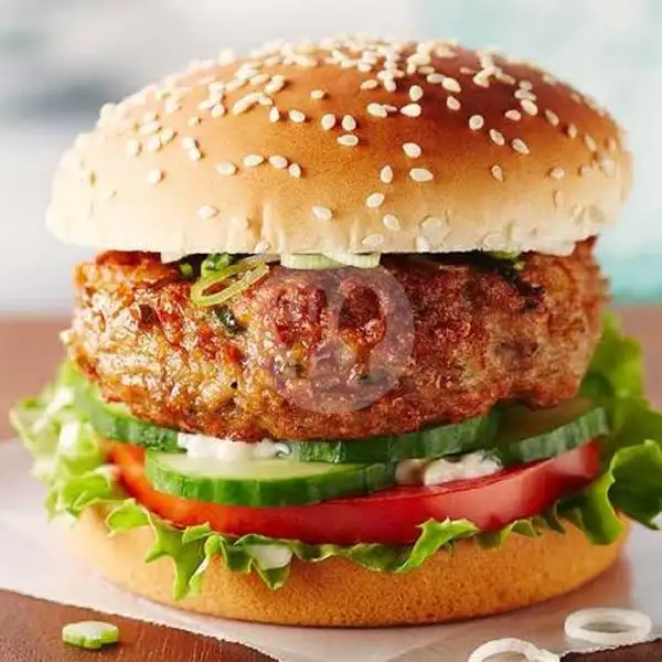 Chicken Burger 100g | Spark Resto And Sports Bar, Prawirotaman