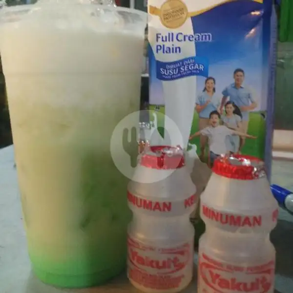 Yakult Melon | Milkshake Cincau Lucky Leon, Suryanata