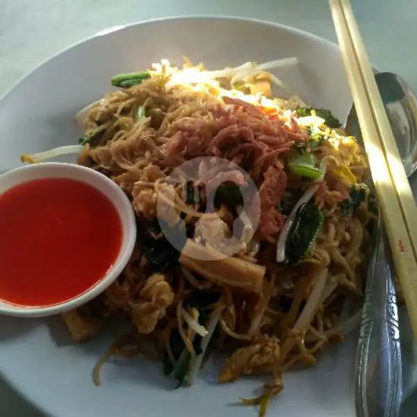 Mie Pangsit Goreng Seafood (pedas Sedang) | Warkop Kodang, Batang Arau