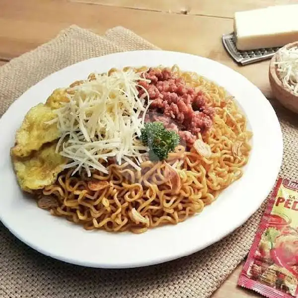 Indomie Goreng Telur Kornet Keju | Rinz's Kitchen, Jaya Pura