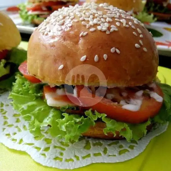 Chicken Burger | Lefaro 888 Martabak, Puri Gading