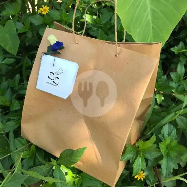 Paper Bag + Mini Flower + Greeting Card Idul Fitri | Salt and Savory, Wiyoro