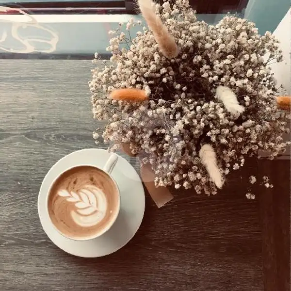 Haru Latte Hot | Ant Artisan Bakery & Coffee, Maskumambang