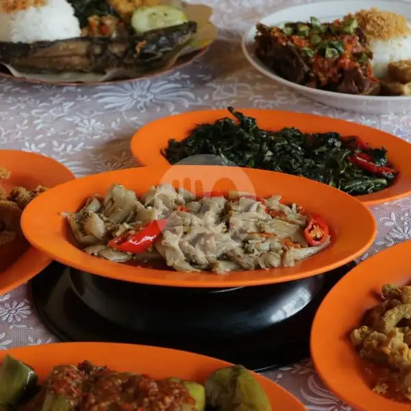 Cah Jamur | Ayam Goreng Nelongso, Dukuh Kupang