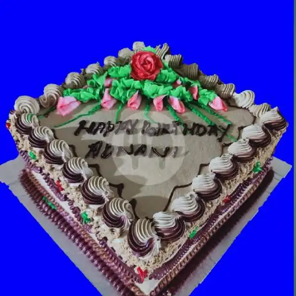 Kue Ultah Spesial Cream Mocca Uk 20x20, Free Perlengkapan | KUE ULTAH ULANG TAHUN IQIEN Cake, Tambun sel.