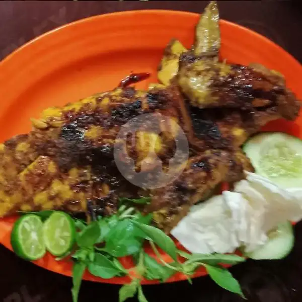 Ayam Bakar Dada | Pecel Lele Sriwedari, Medan Satria