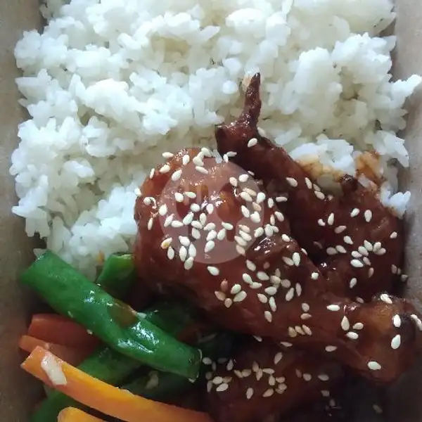 Spicy Chicken Wing Rice Box / Sayap Ayam Saus Pedas | Ayam Chicken Rice Box, Belimbing
