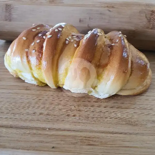 Roti Manis Srikaya | Maxims Bakery & Cafe, Lubuk Baja