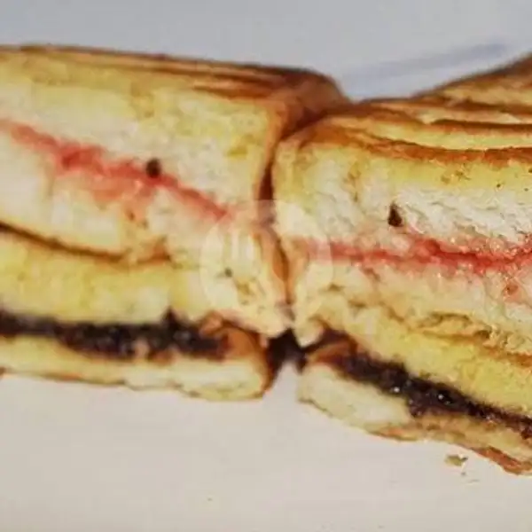 Roti Bakar Mix (coklat + Strawberry) | Burger Jumbo, Atletik