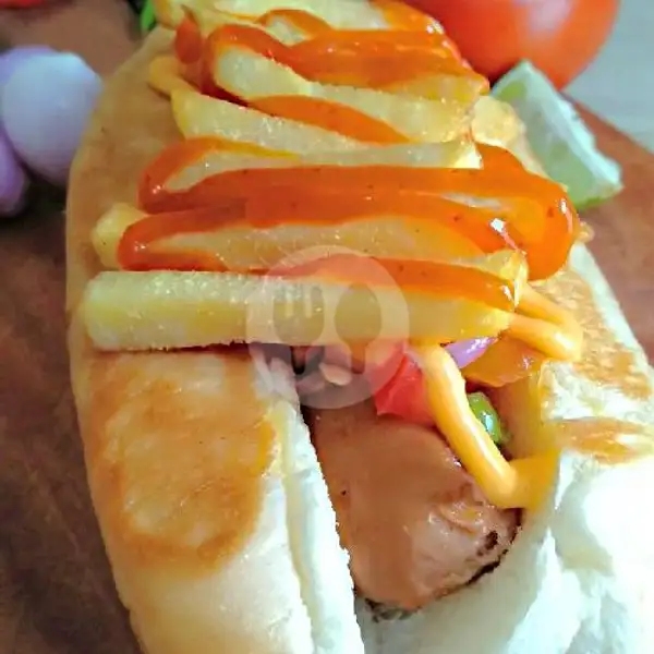 Hotdog Frenchfries With Sambal Dabu Dabu | Wiebar Hotdog