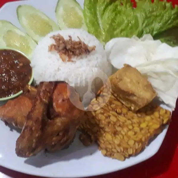 Ayam Gepuk + nasi + tahu tempe | Soto Padang & Nasi Goreng Nan Lamo, Sutan Syahrir