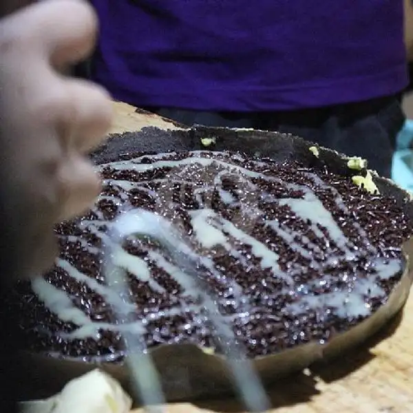 Coklat Pisang Susu Blackforest | Martabak Arion99