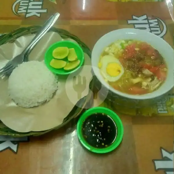 Soto Ayam + Nasi Putih | Warung Jumbo 8, Rest Area Km.19