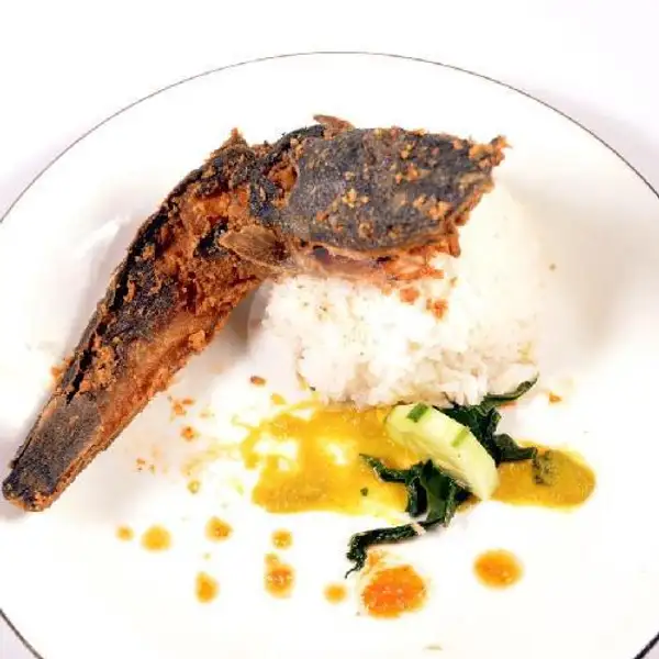 Nasi Ikan Goreng Lele | Rumah Makan Padang Andalas